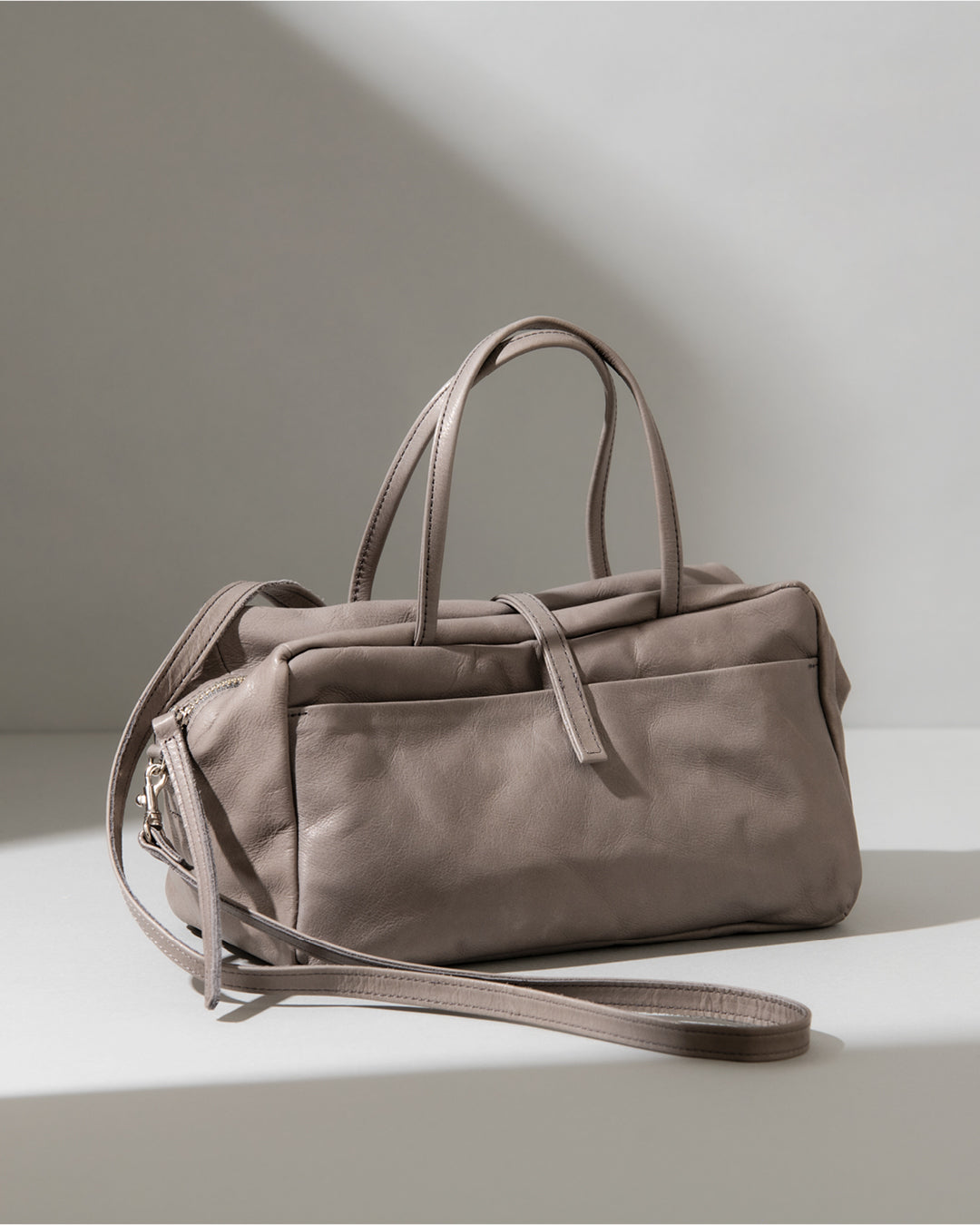 E/W BOSTON + SHOULDER | GRAY