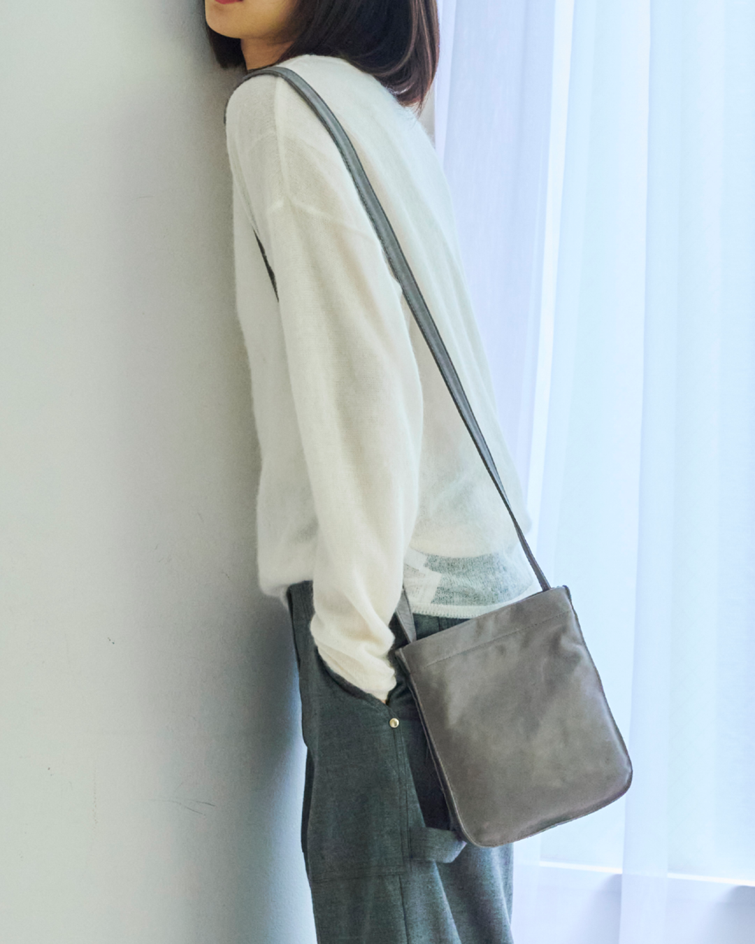 FLAT SHOULDER : MINI | GRAY
