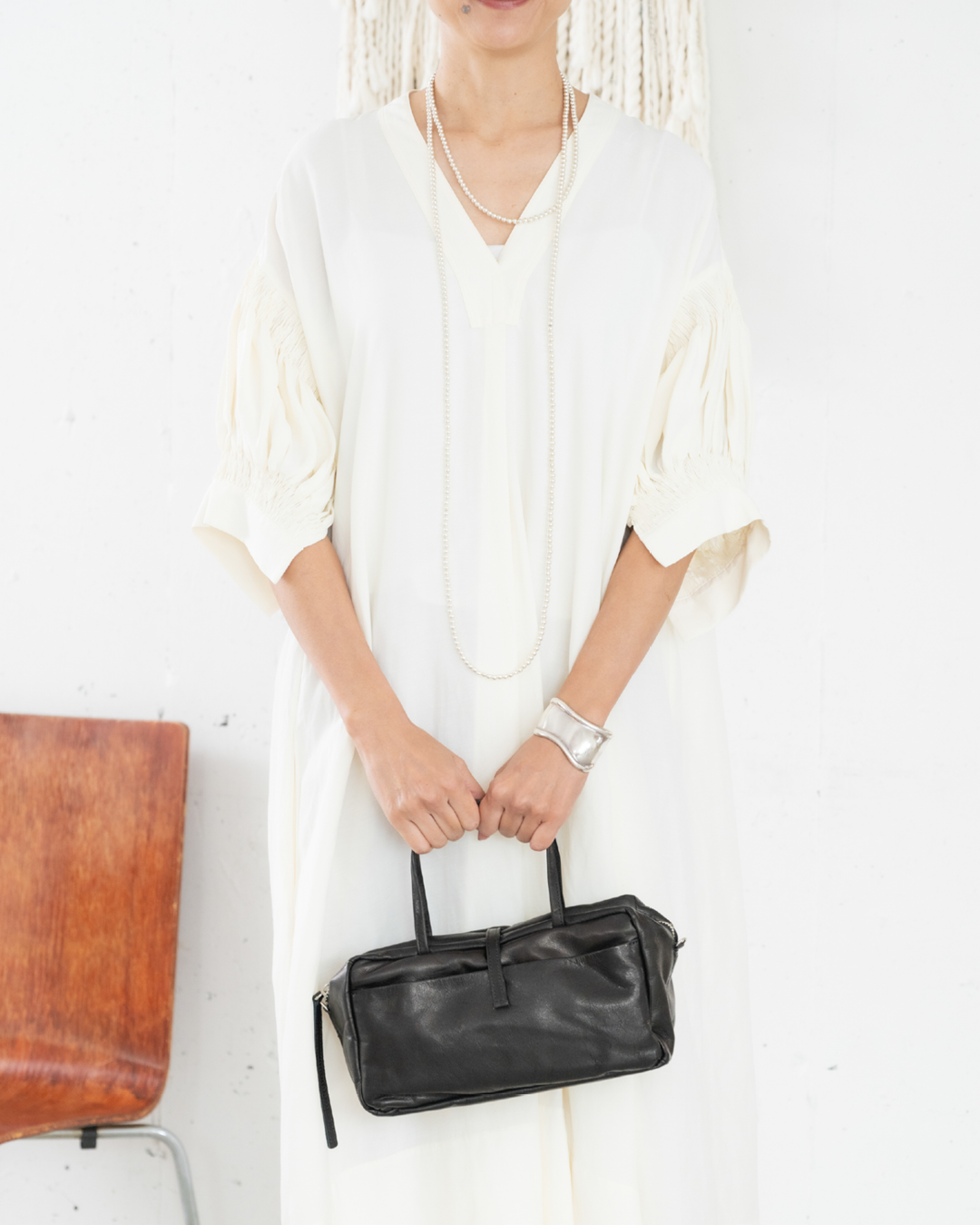 E/W BOSTON + SHOULDER | BLACK